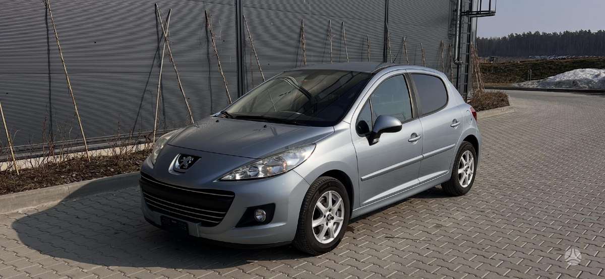 Peugeot 207 - 6