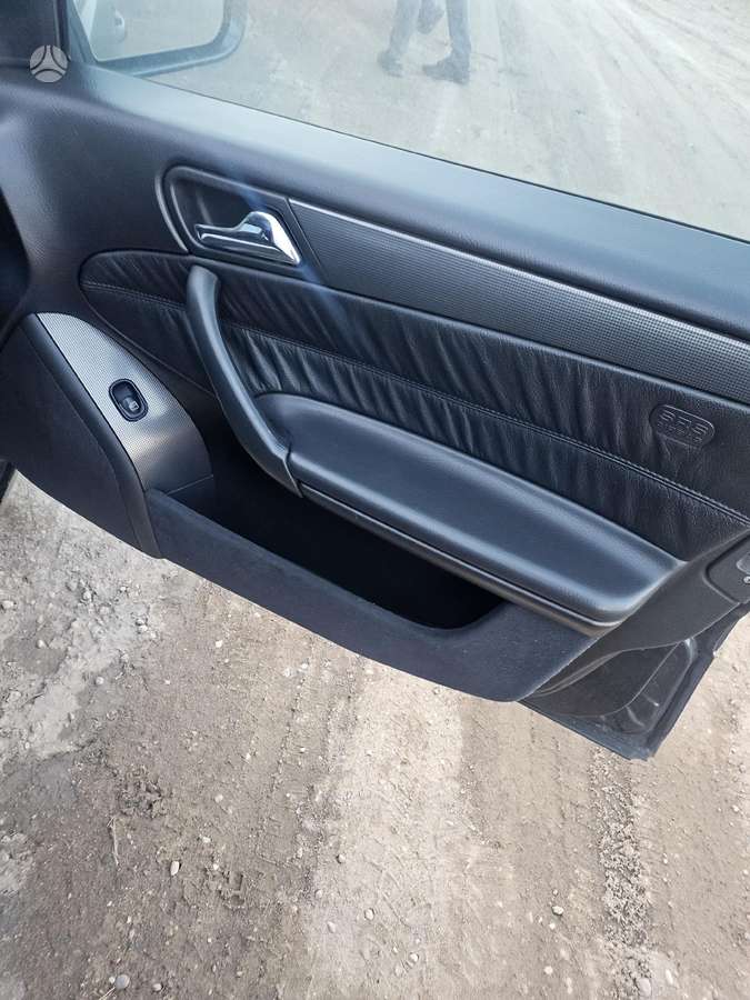 Mercedes-Benz C klasė по частям