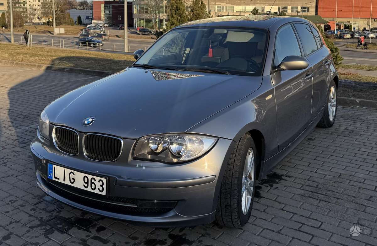 BMW 118, 2.0 l., Хэтчбек