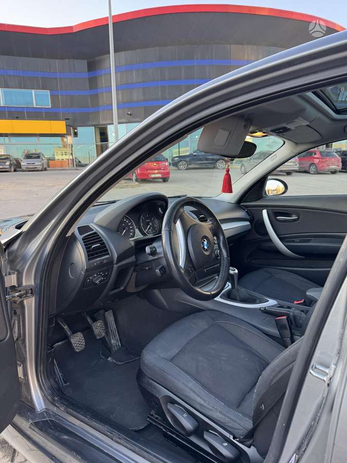 BMW 118, 2.0 l., Хэтчбек