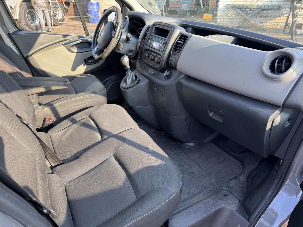 Renault Trafic, 1.6 l., Минивэн