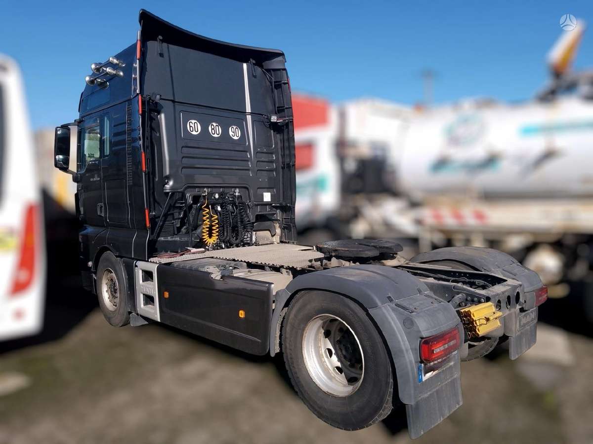 MAN TGX 18.480, double sleeper
