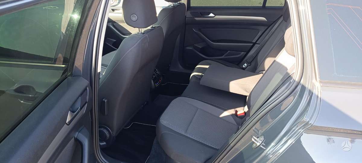 Volkswagen Passat, 2.0 l., Универсал