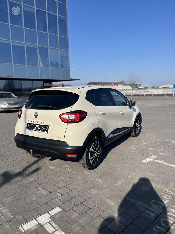Renault Captur, 0.9 l., off-road / crossover