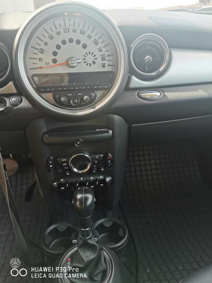 Mini Cooper, 1.6 l., hatchback