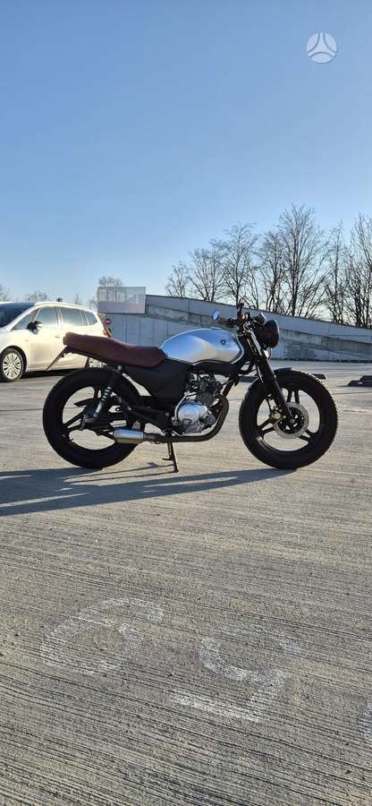 Yamaha YBR 125cc, street / classic