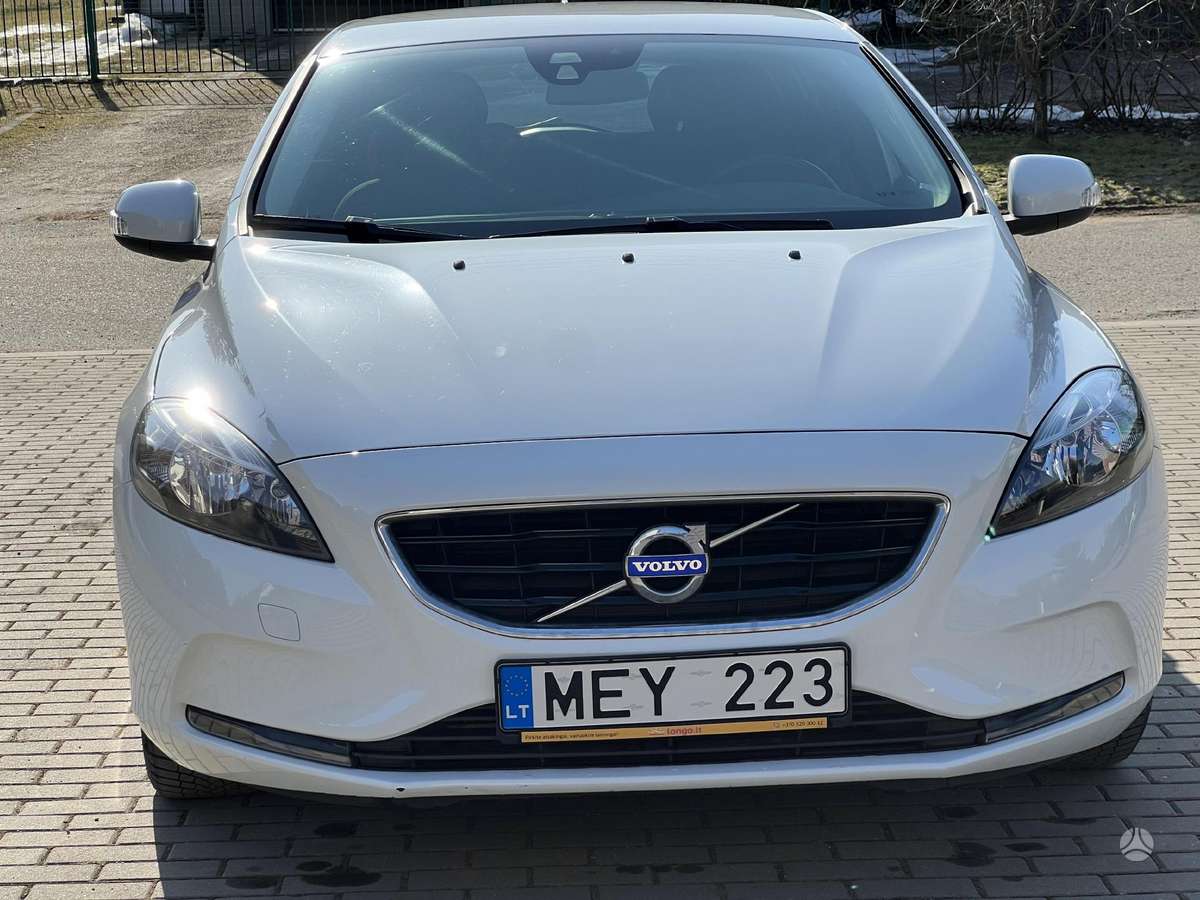 Volvo V40, 2.0 l., hatchback