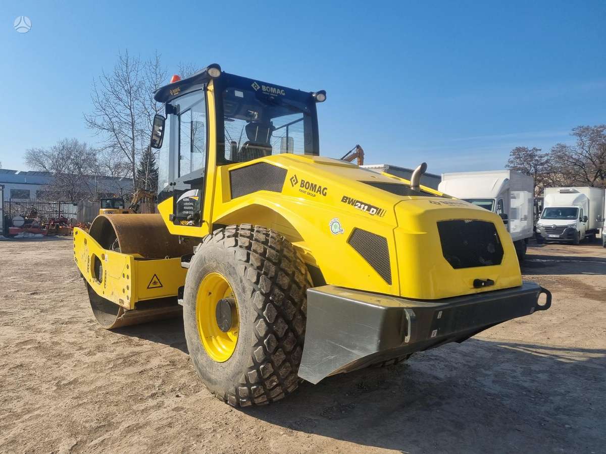 Bomag BW200, vibrator / compactor