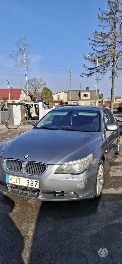BMW 525, 2.5 l., Седан