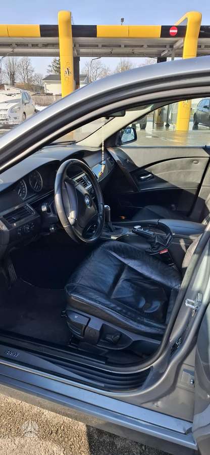 BMW 525, 2.5 l., Седан