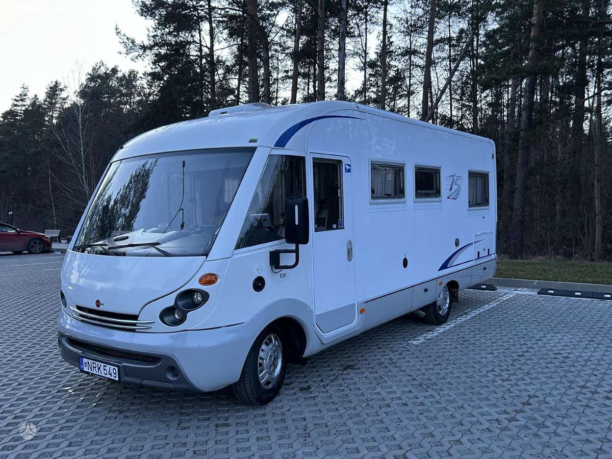 Bürstner Elegance 686i, campers