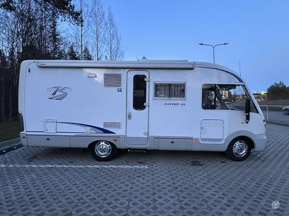 Bürstner Elegance 686i, campers