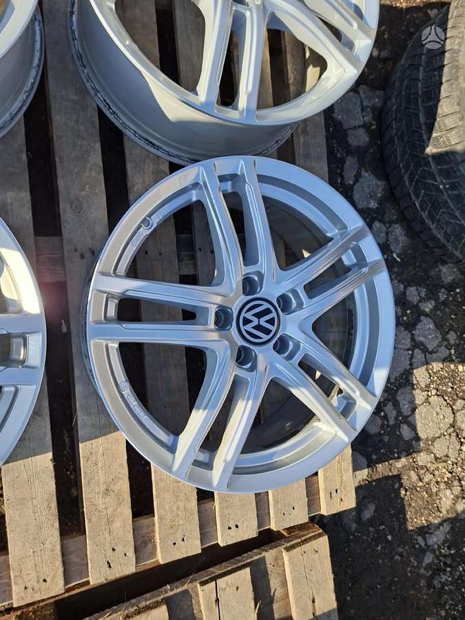Dezent VW AUDI MB ET44, light alloy, R18