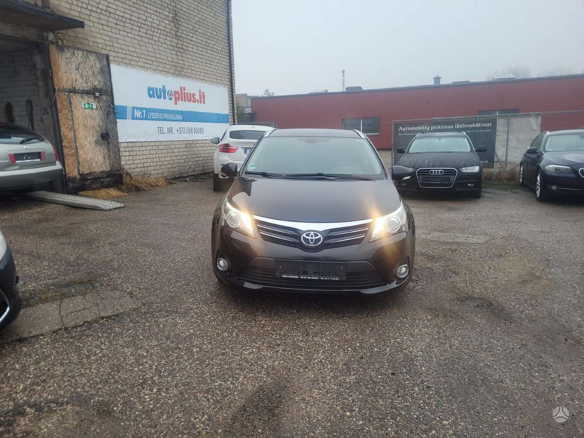 Toyota Avensis, 2.2 l., Универсал