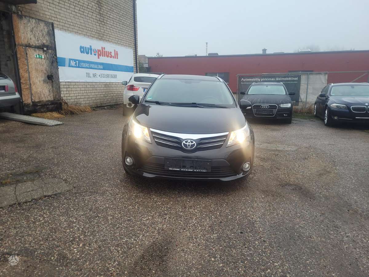 Toyota Avensis, 2.2 l., Универсал