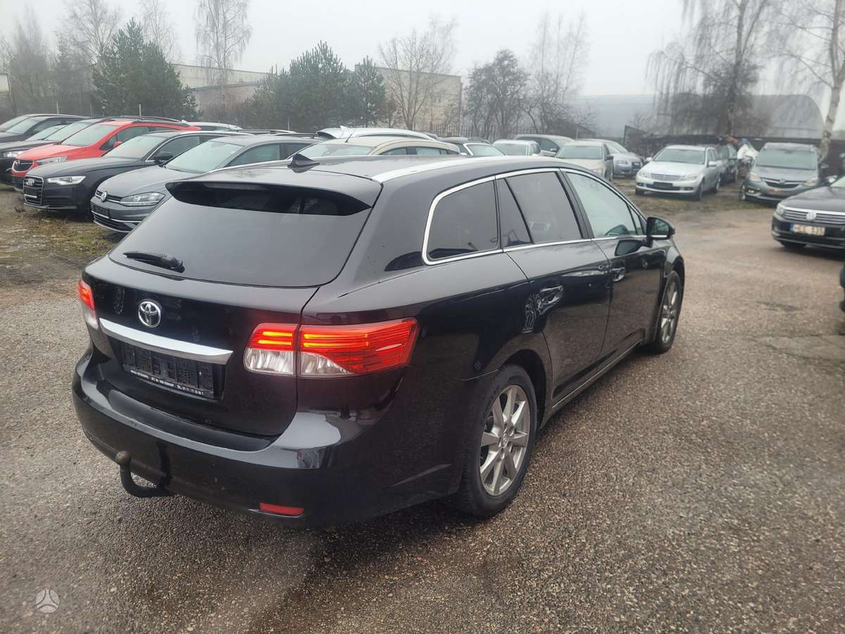 Toyota Avensis, 2.2 l., Универсал