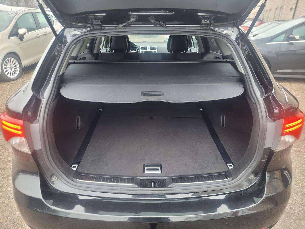 Toyota Avensis, 2.2 l., Универсал