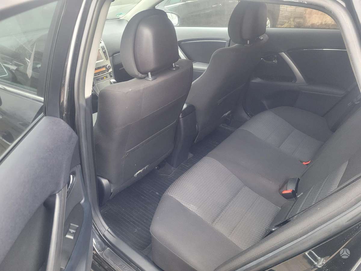 Toyota Avensis, 2.2 l., Универсал