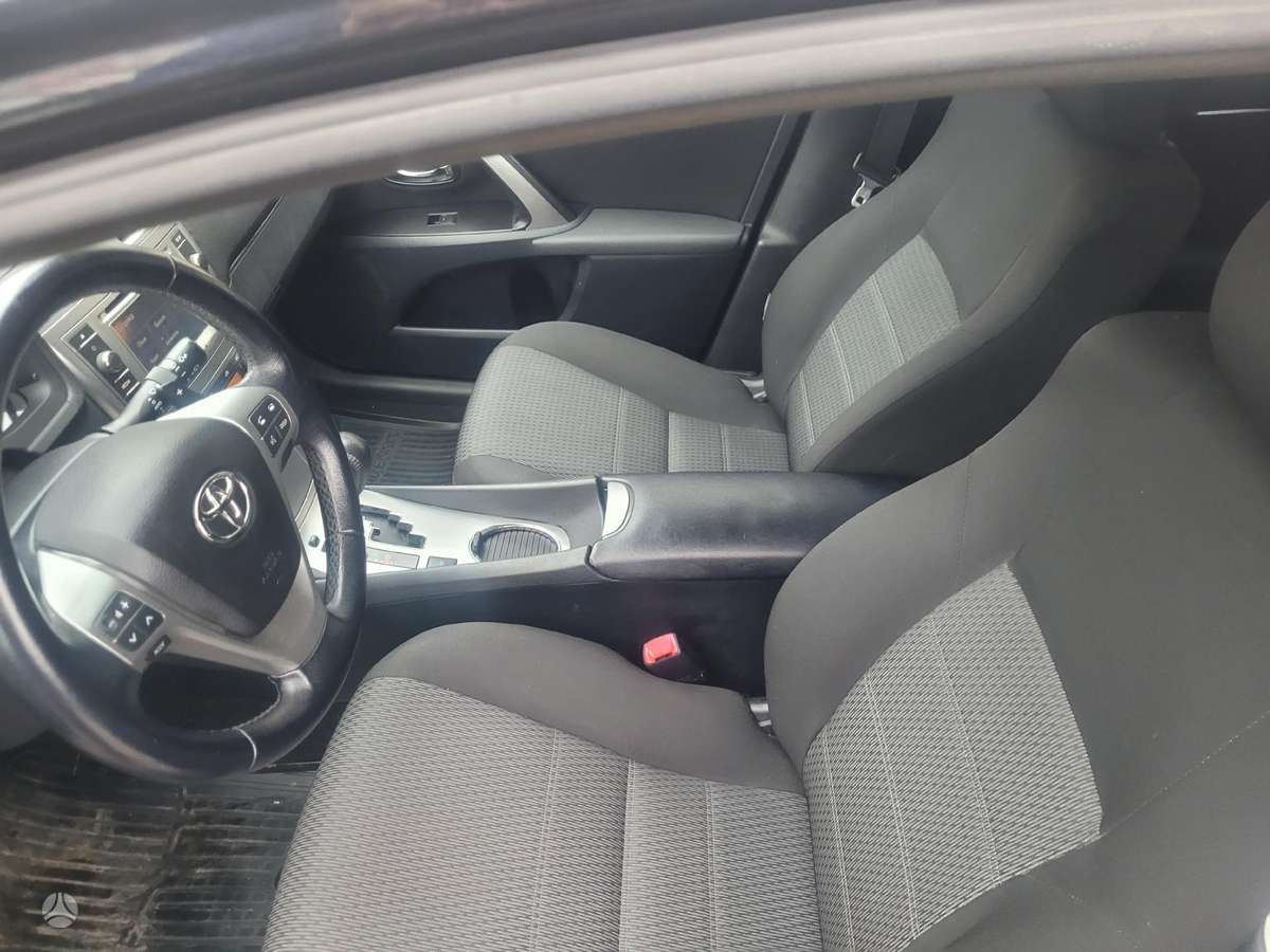 Toyota Avensis, 2.2 l., Универсал