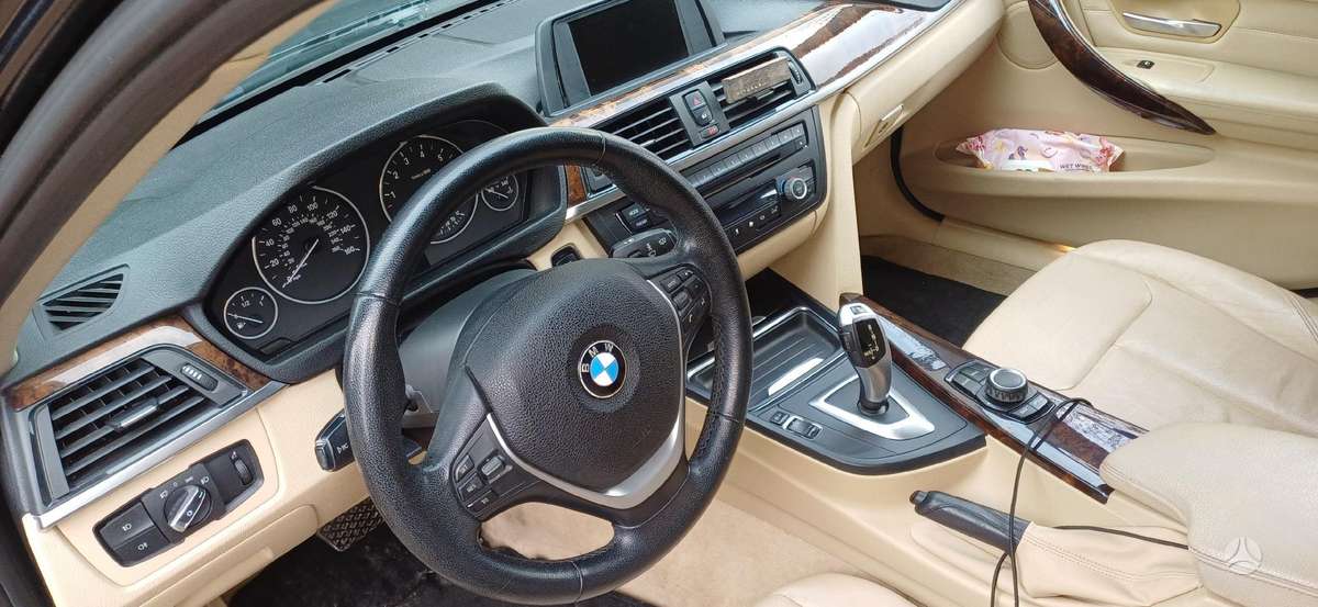 BMW 328, 2.0 l., Седан