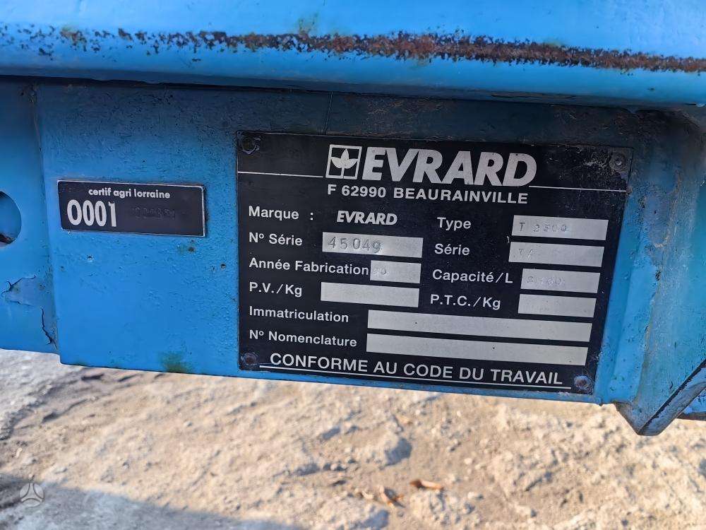 Evrard TA 2500, разбрызгиватели
