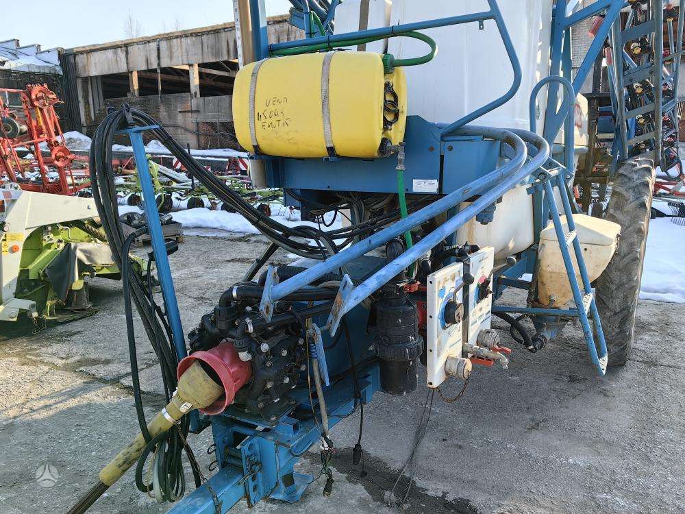 Evrard TA 2500, purkštuvai