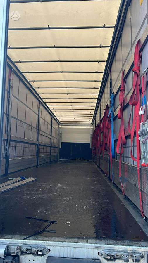 Schmitz SCBS3, užuolaidinės / tentinės