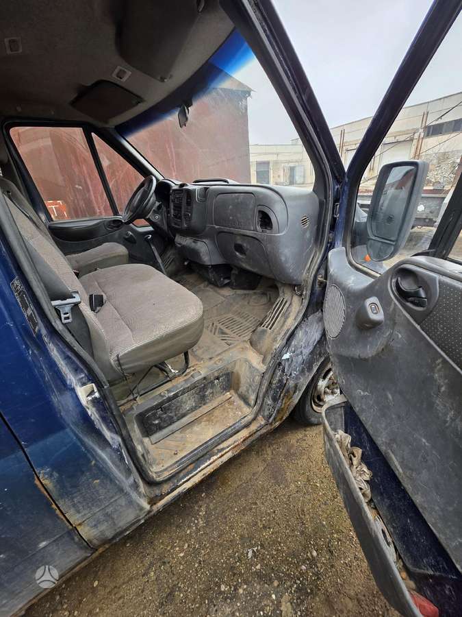 Ford Transit, komercinis