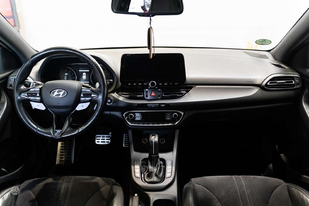 Hyundai i30, 2.0 l., hatchback