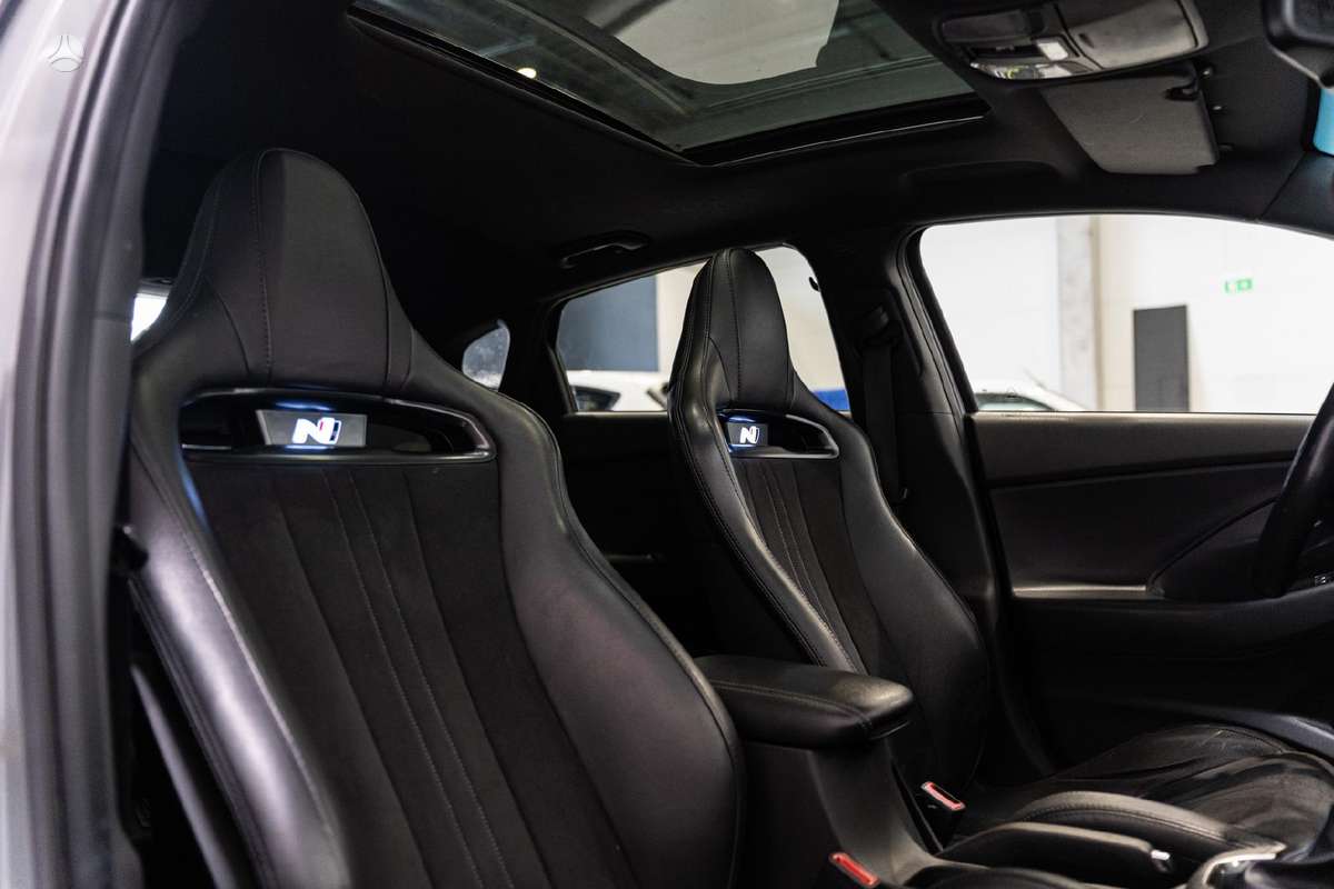 Hyundai i30, 2.0 l., hatchback