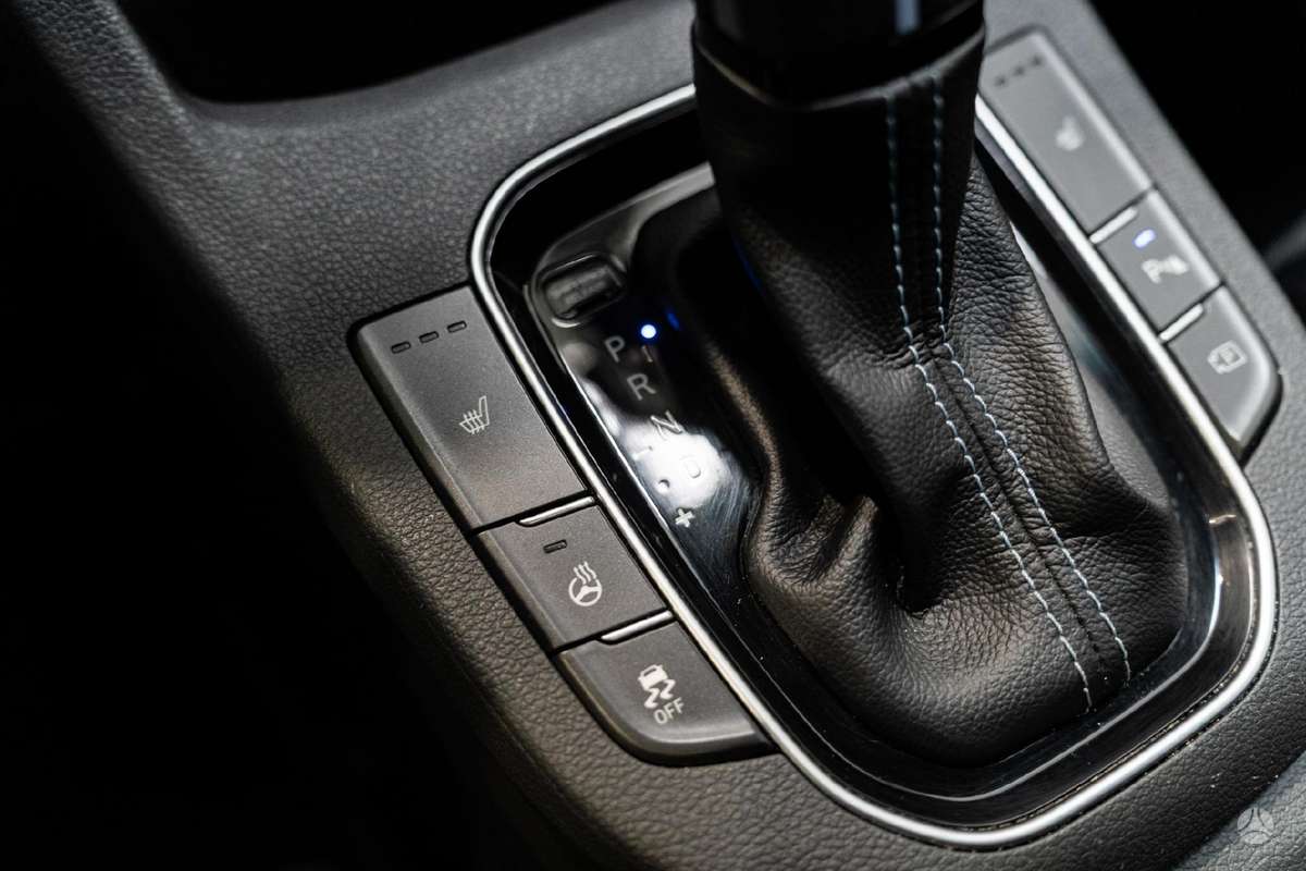 Hyundai i30, 2.0 l., hatchback