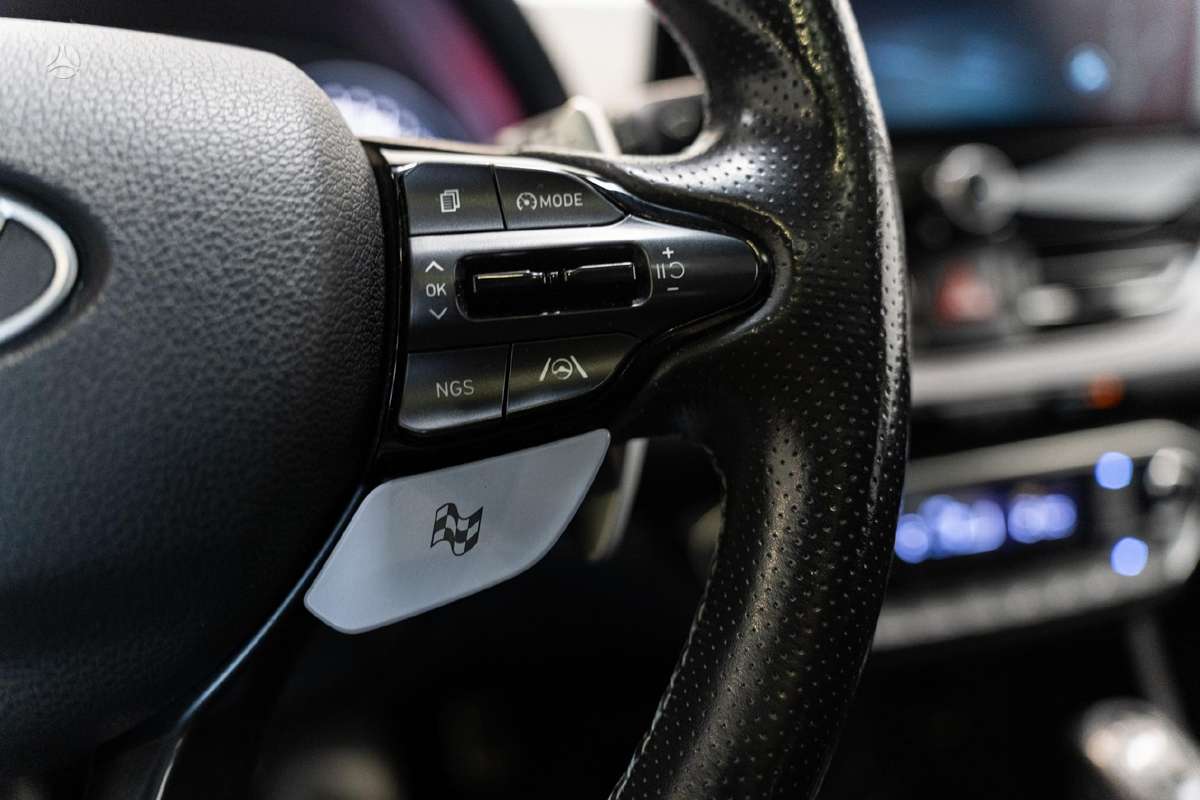 Hyundai i30, 2.0 l., hatchback