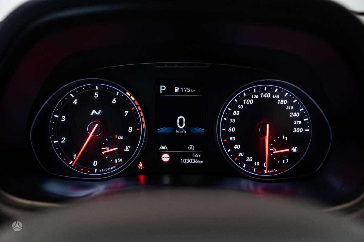 Hyundai i30, 2.0 l., hatchback