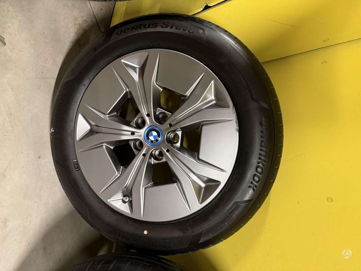 BMW IX2/X2, lengvojo lydinio, R17
