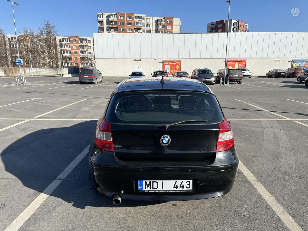 BMW 120, 2.0 l., hatchback