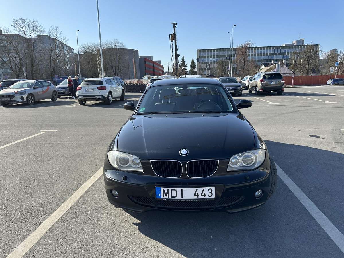 BMW 120, 2.0 l., hatchback