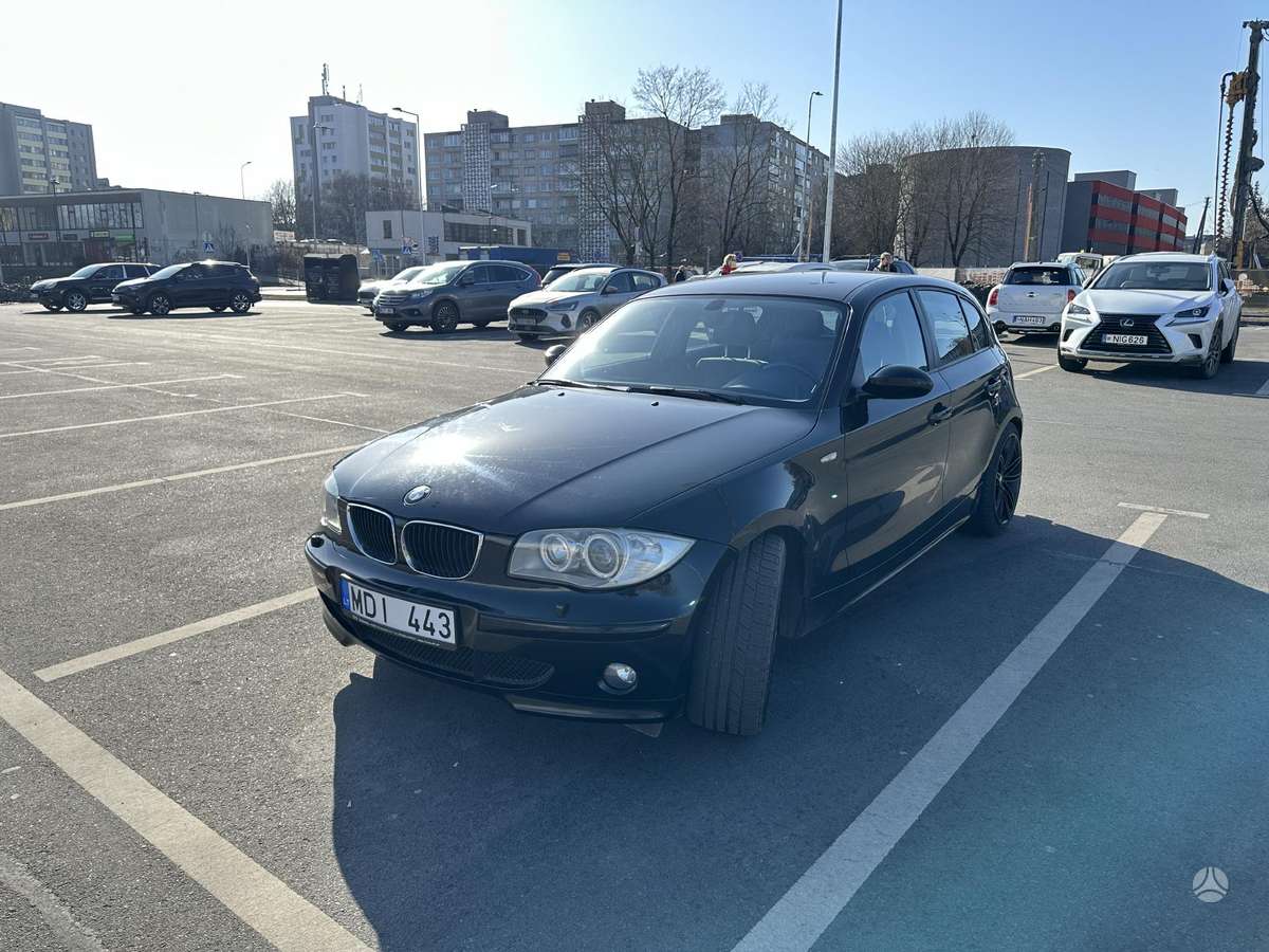 BMW 120, 2.0 l., hatchback