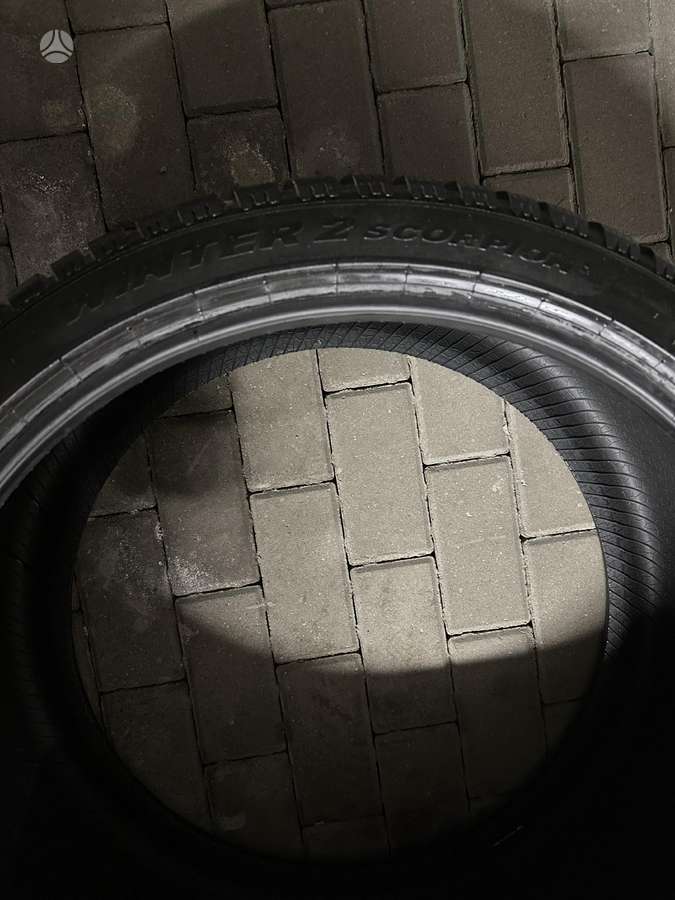 Pirelli 2 Scorpion, universalios 325/30 R23