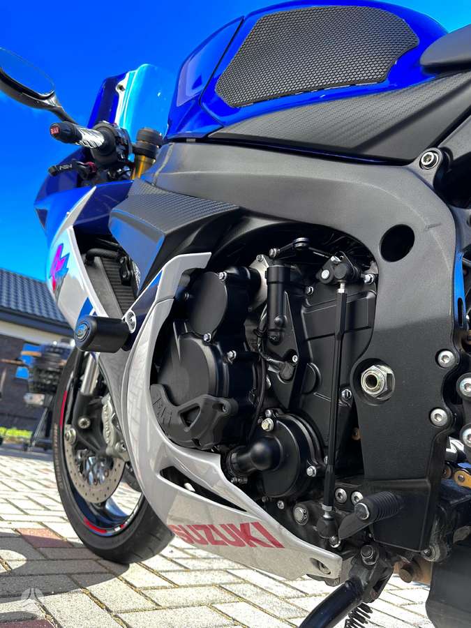 Suzuki GSX-R 750cc, superbikes