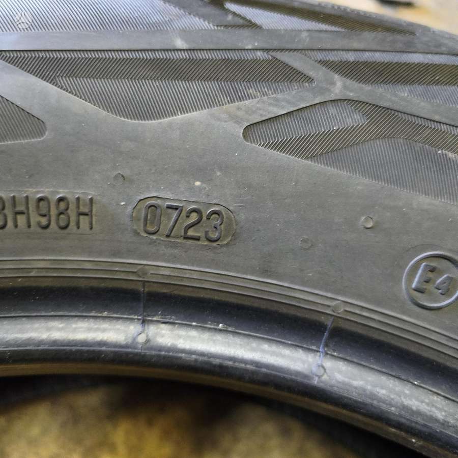 Continental EcoContact 6, летние 215/60 R17