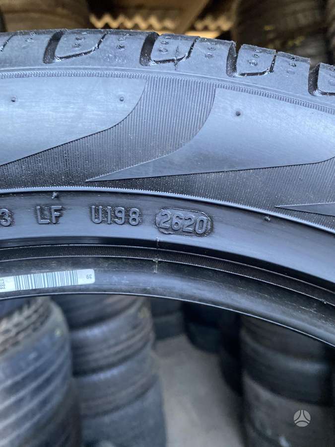 Pirelli, summer 235/50 R19