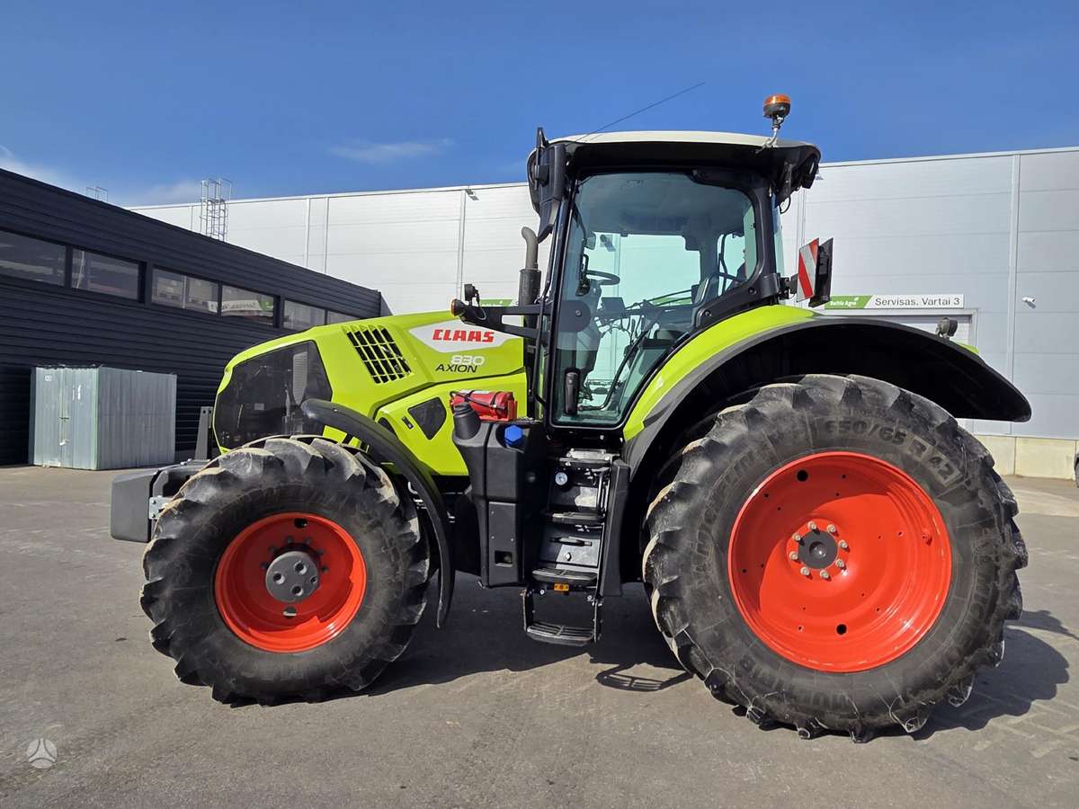 Claas Axion 830, traktori