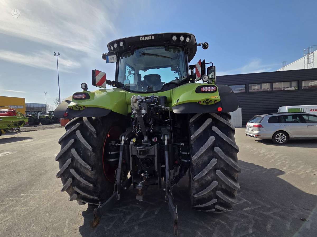 Claas Axion 850, tractors