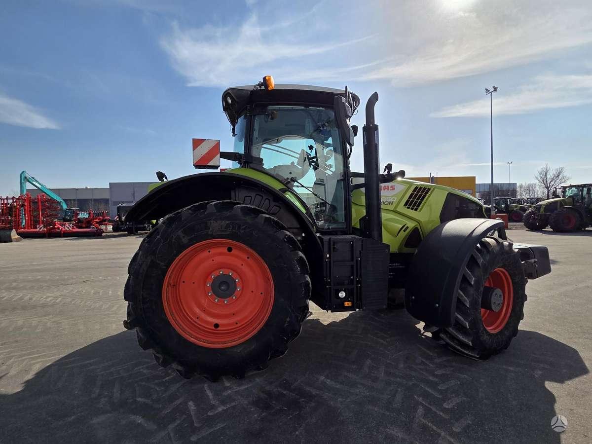 Claas Axion 850, tractors