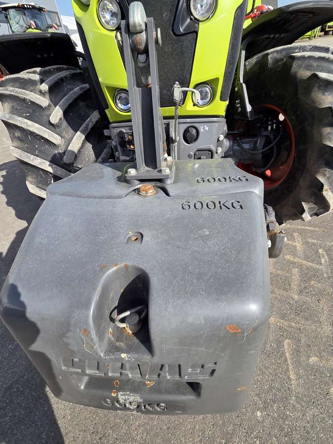 Claas Axion 850, tractors