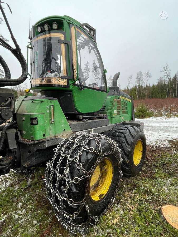 John Deere 1210 E (F578), medvežės
