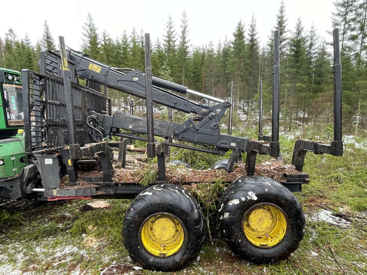 John Deere 1210 E (F578), forwarders