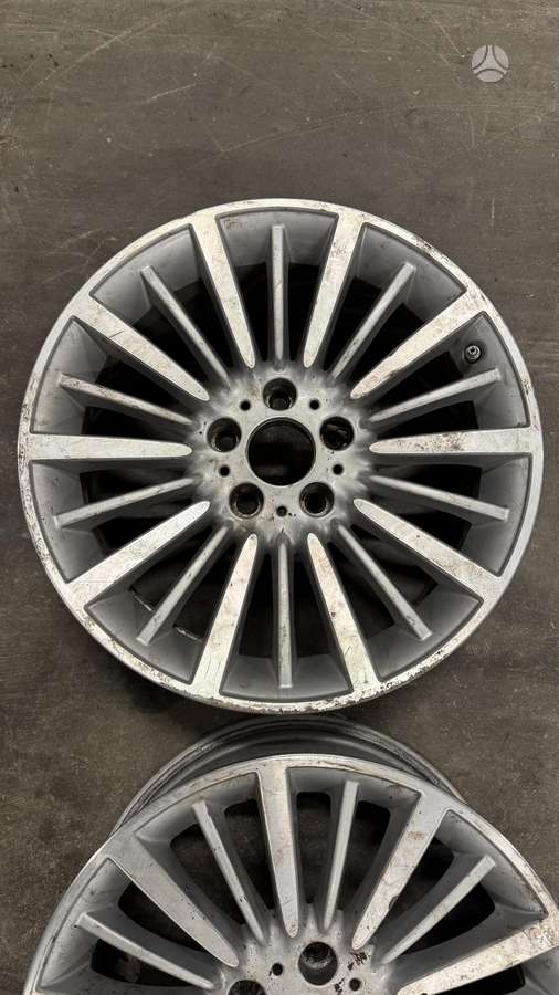 BMW 6796249, lengvojo lydinio, R18