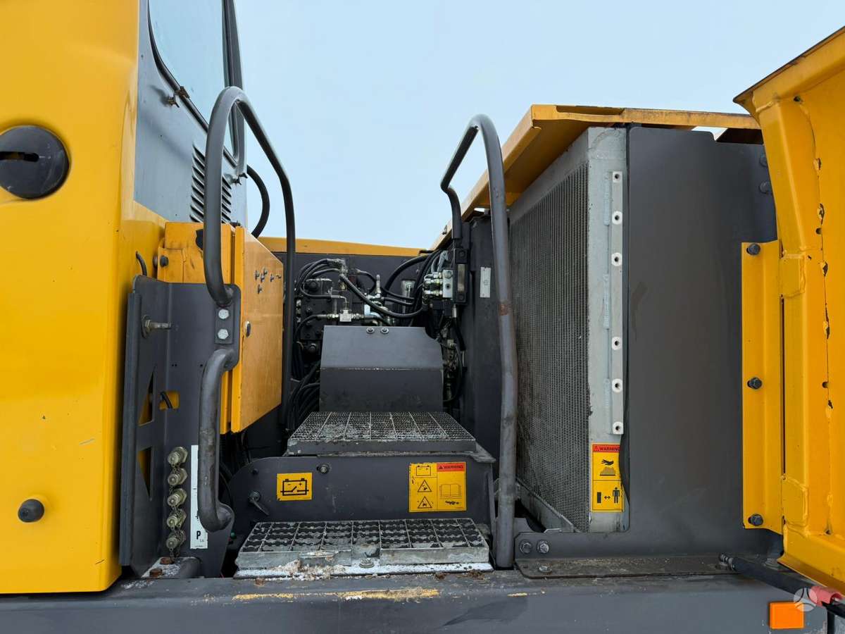 Volvo EW 140 B ROTOTILT + GRAPPLE, экскаваторы