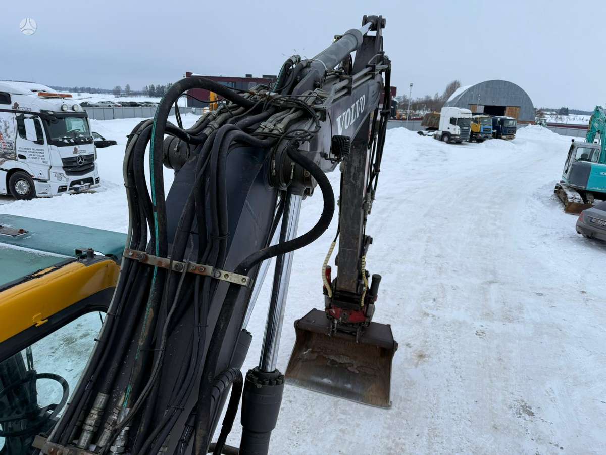 Volvo EW 140 B ROTOTILT + GRAPPLE, excavator